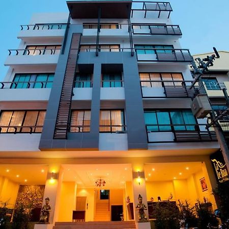 Patong La De Bua Hotel מראה חיצוני תמונה