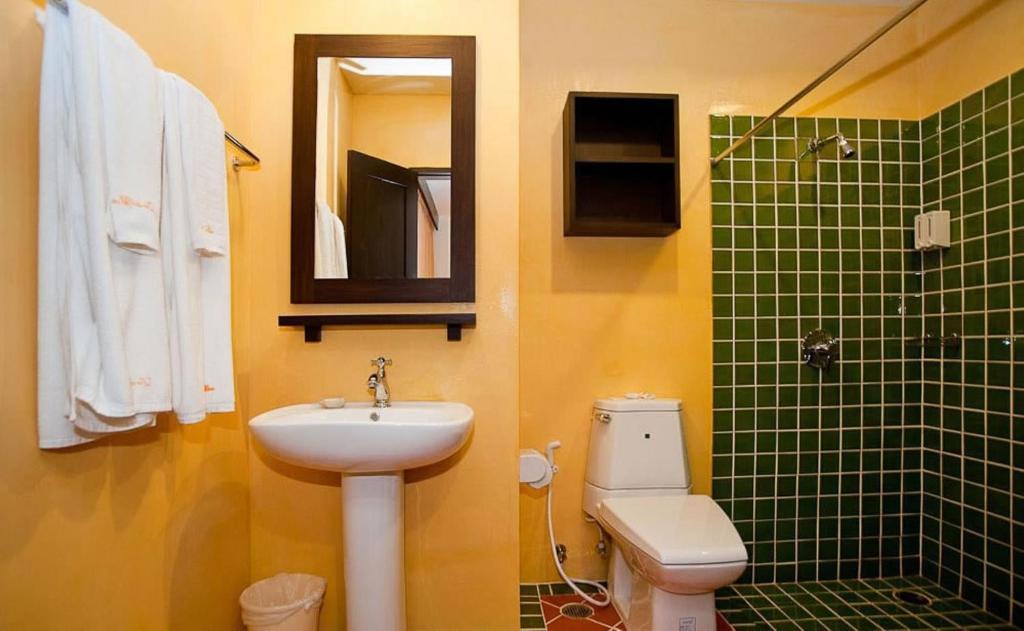 Patong La De Bua Hotel חדר תמונה