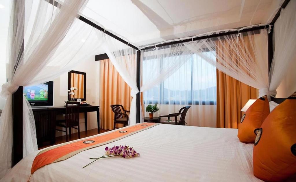 Patong La De Bua Hotel חדר תמונה
