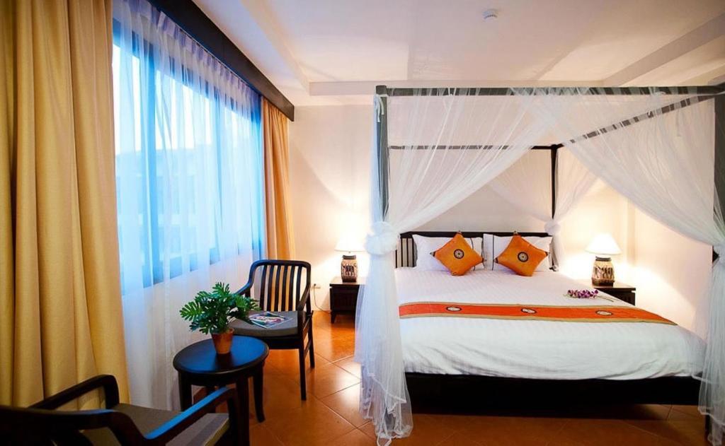 Patong La De Bua Hotel חדר תמונה